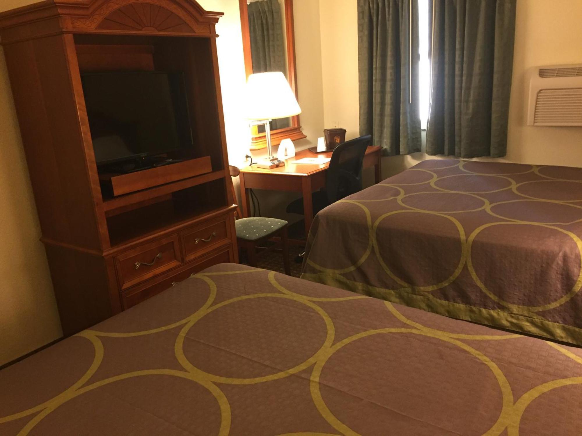 Super 8 By Wyndham Allentown Room photo